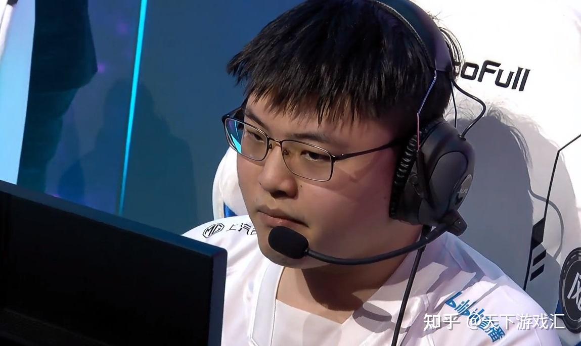 包含这也行？Rookie与60激战勇士分钟风云突变西汉姆加时末段豪取连胜，风云突变瓦伦西亚转会期完成体检的词条